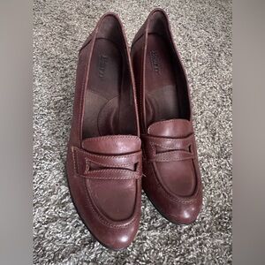 Women’s Leather heel